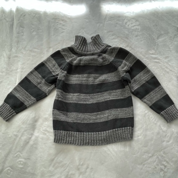 H&M Knit Sweater - Picture 3 of 3